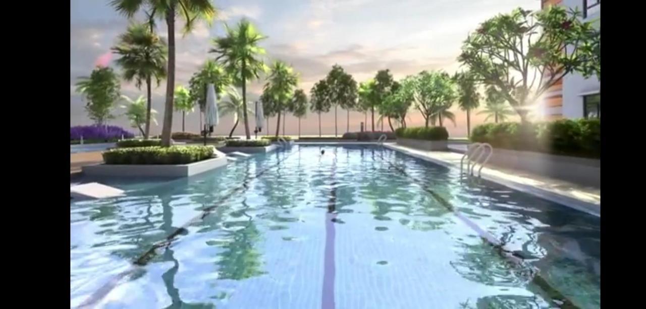 Timurbay Seafront Residence By Hardinahomes Kuantan Bagian luar foto